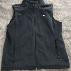 Vineyard vines vest